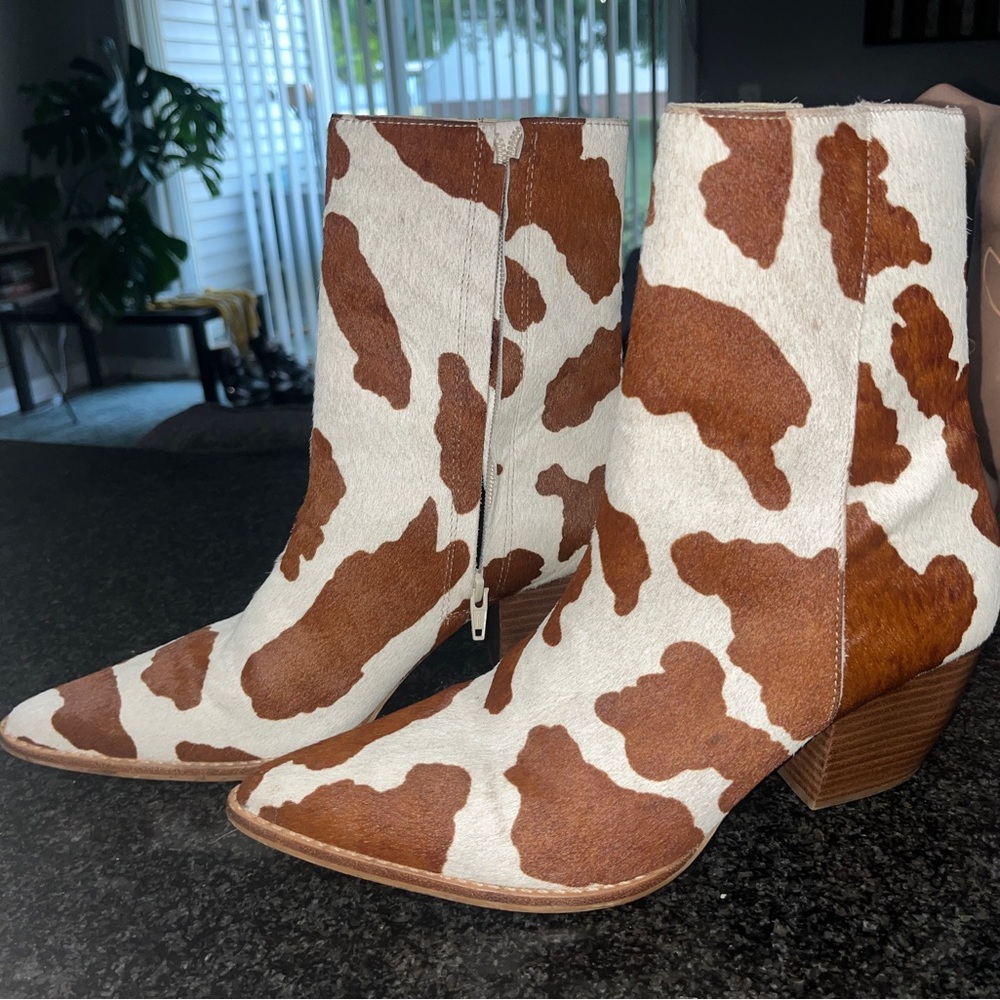Matisse cowboy boot worn once bought in Nashville. Real leather.